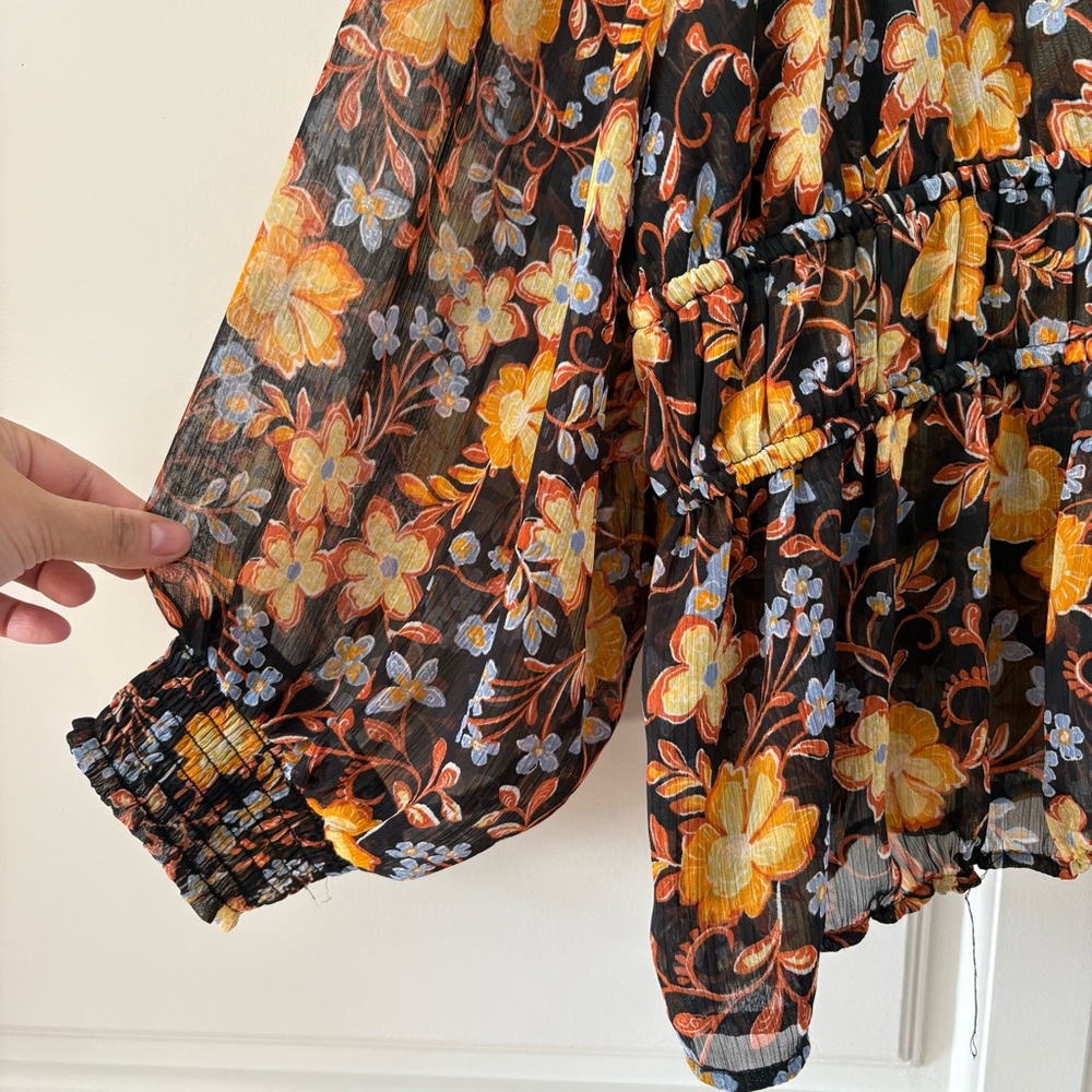 Old Navy 3x Black Multi Floral Tie Waist Top - Picture 4 of 5